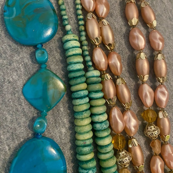 Beaded Jewelry Lot - Picture 11 of 12